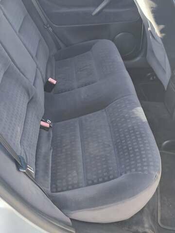 Сірий Фольксваген Пассат, об'ємом двигуна 1.6 л та пробігом 250 тис. км за 4400 $, фото 30 на Automoto.ua