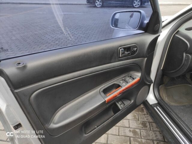 Серый Фольксваген Пассат, объемом двигателя 1.8 л и пробегом 250 тыс. км за 3600 $, фото 12 на Automoto.ua