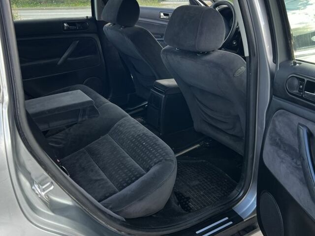 Серый Фольксваген Пассат, объемом двигателя 2 л и пробегом 328 тыс. км за 3100 $, фото 19 на Automoto.ua