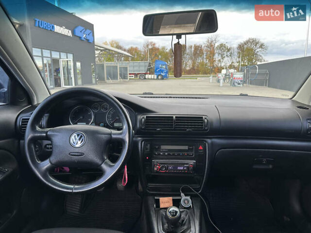 Серый Фольксваген Пассат, объемом двигателя 1.9 л и пробегом 332 тыс. км за 4350 $, фото 6 на Automoto.ua