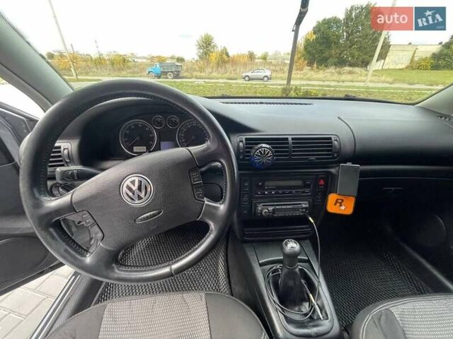 Серый Фольксваген Пассат, объемом двигателя 1.6 л и пробегом 274 тыс. км за 5200 $, фото 8 на Automoto.ua