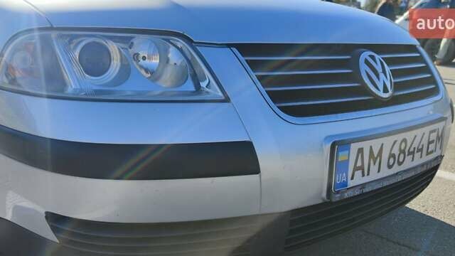 Сірий Фольксваген Пассат, об'ємом двигуна 1.6 л та пробігом 250 тис. км за 4400 $, фото 26 на Automoto.ua