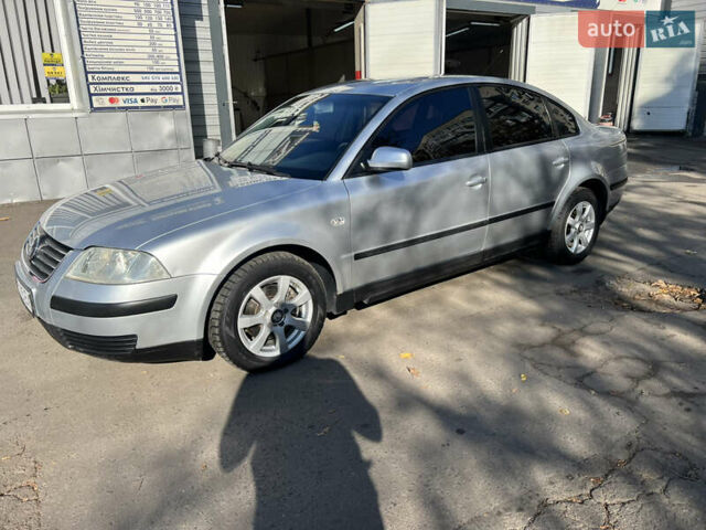 Серый Фольксваген Пассат, объемом двигателя 2 л и пробегом 210 тыс. км за 4800 $, фото 5 на Automoto.ua