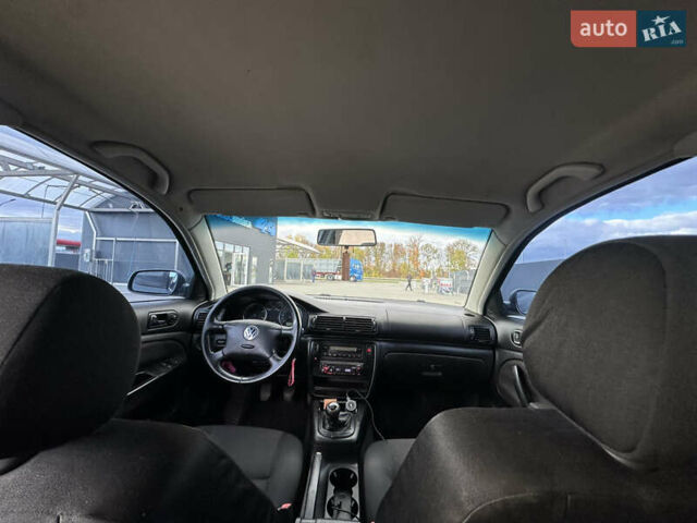 Серый Фольксваген Пассат, объемом двигателя 1.9 л и пробегом 332 тыс. км за 4350 $, фото 7 на Automoto.ua