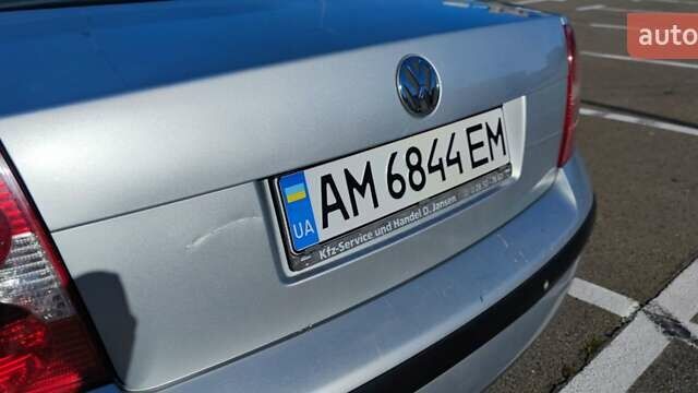 Сірий Фольксваген Пассат, об'ємом двигуна 1.6 л та пробігом 250 тис. км за 4400 $, фото 21 на Automoto.ua