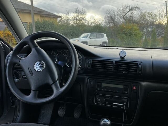 Серый Фольксваген Пассат, объемом двигателя 2 л и пробегом 328 тыс. км за 3100 $, фото 22 на Automoto.ua