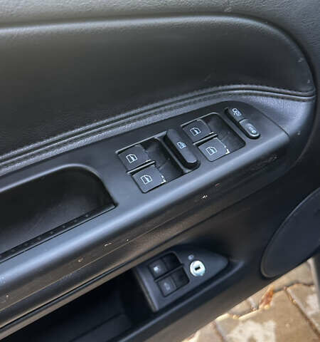 Серый Фольксваген Пассат, объемом двигателя 2.8 л и пробегом 317 тыс. км за 3700 $, фото 6 на Automoto.ua