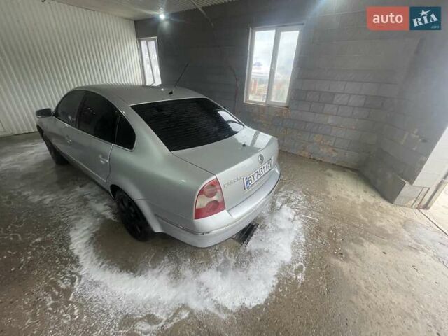 Серый Фольксваген Пассат, объемом двигателя 2.77 л и пробегом 315 тыс. км за 3700 $, фото 1 на Automoto.ua