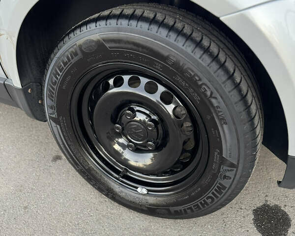 Сірий Фольксваген Пассат, об'ємом двигуна 1.98 л та пробігом 220 тис. км за 5000 $, фото 4 на Automoto.ua