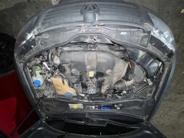 Сірий Фольксваген Пассат, об'ємом двигуна 2.5 л та пробігом 327 тис. км за 2000 $, фото 6 на Automoto.ua