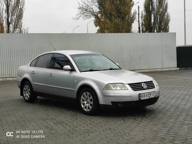 Серый Фольксваген Пассат, объемом двигателя 1.8 л и пробегом 250 тыс. км за 3600 $, фото 2 на Automoto.ua