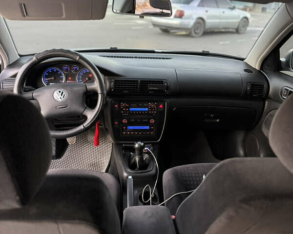 Сірий Фольксваген Пассат, об'ємом двигуна 1.98 л та пробігом 220 тис. км за 5000 $, фото 29 на Automoto.ua