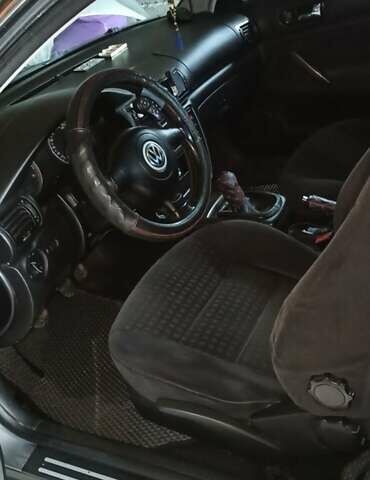 Серый Фольксваген Пассат, объемом двигателя 1.8 л и пробегом 345 тыс. км за 5150 $, фото 8 на Automoto.ua