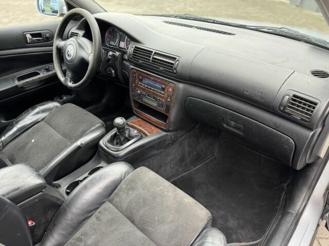 Серый Фольксваген Пассат, объемом двигателя 1.9 л и пробегом 390 тыс. км за 1900 $, фото 10 на Automoto.ua