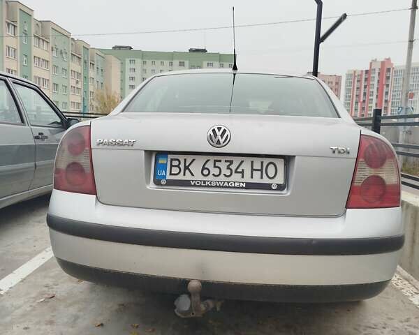 Серый Фольксваген Пассат, объемом двигателя 1.9 л и пробегом 400 тыс. км за 3700 $, фото 6 на Automoto.ua