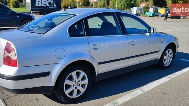 Сірий Фольксваген Пассат, об'ємом двигуна 1.6 л та пробігом 250 тис. км за 4400 $, фото 7 на Automoto.ua