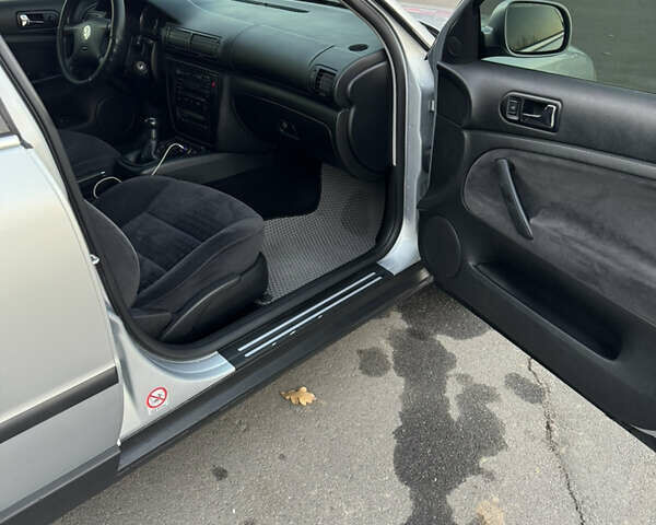 Сірий Фольксваген Пассат, об'ємом двигуна 1.98 л та пробігом 220 тис. км за 5000 $, фото 20 на Automoto.ua