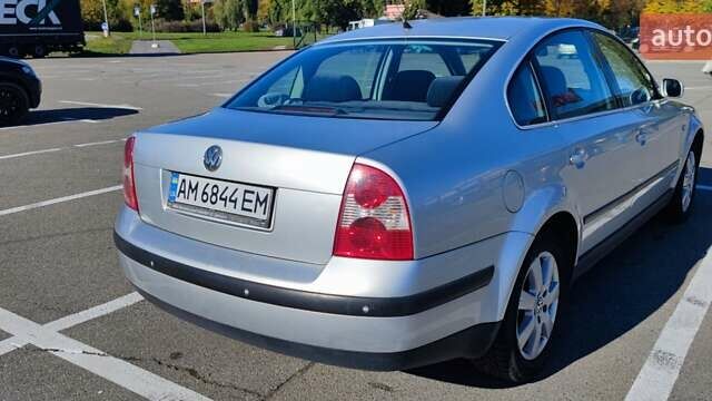 Сірий Фольксваген Пассат, об'ємом двигуна 1.6 л та пробігом 250 тис. км за 4400 $, фото 9 на Automoto.ua