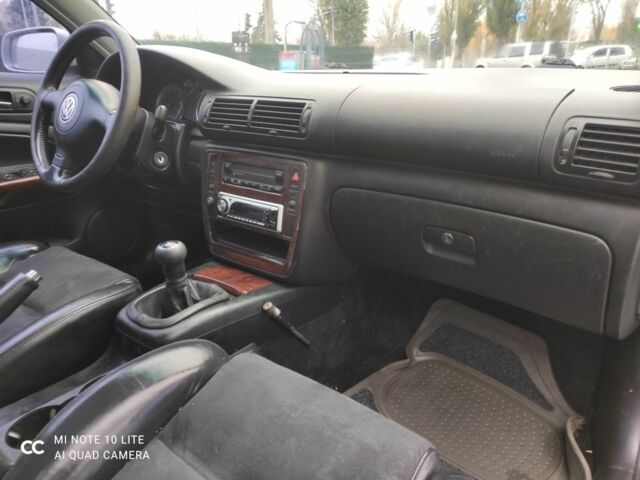 Серый Фольксваген Пассат, объемом двигателя 1.8 л и пробегом 250 тыс. км за 3600 $, фото 10 на Automoto.ua