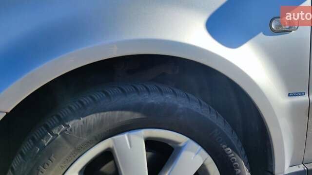 Сірий Фольксваген Пассат, об'ємом двигуна 1.6 л та пробігом 250 тис. км за 4400 $, фото 12 на Automoto.ua