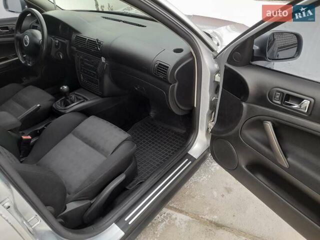 Серый Фольксваген Пассат, объемом двигателя 1.78 л и пробегом 282 тыс. км за 5299 $, фото 7 на Automoto.ua