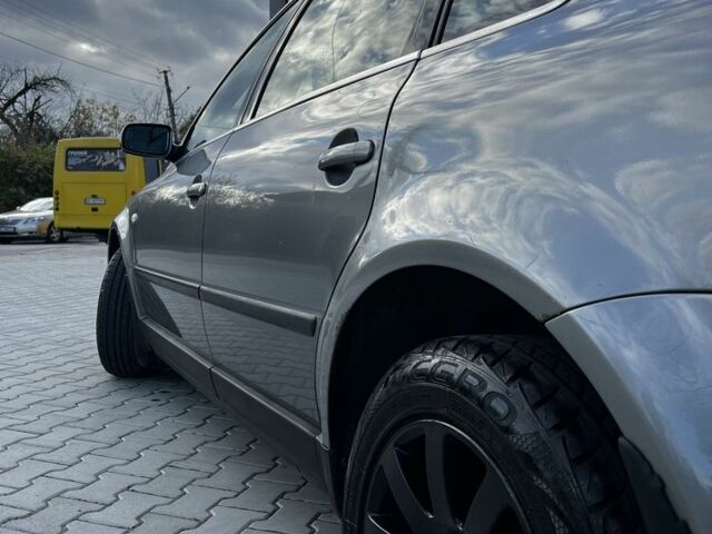 Серый Фольксваген Пассат, объемом двигателя 2 л и пробегом 328 тыс. км за 3100 $, фото 4 на Automoto.ua