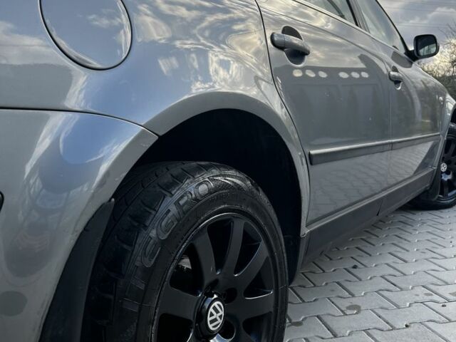 Серый Фольксваген Пассат, объемом двигателя 2 л и пробегом 328 тыс. км за 3100 $, фото 8 на Automoto.ua