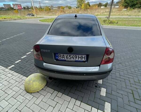 Серый Фольксваген Пассат, объемом двигателя 1.6 л и пробегом 274 тыс. км за 5200 $, фото 4 на Automoto.ua