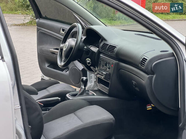 Сірий Фольксваген Пассат, об'ємом двигуна 1.6 л та пробігом 276 тис. км за 4199 $, фото 65 на Automoto.ua
