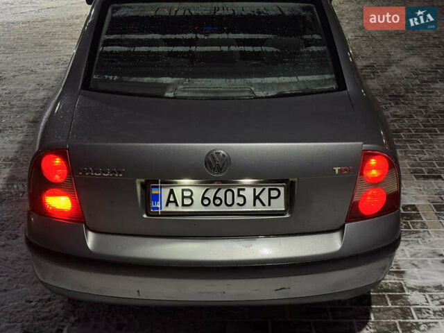 Серый Фольксваген Пассат, объемом двигателя 1.9 л и пробегом 514 тыс. км за 3000 $, фото 4 на Automoto.ua