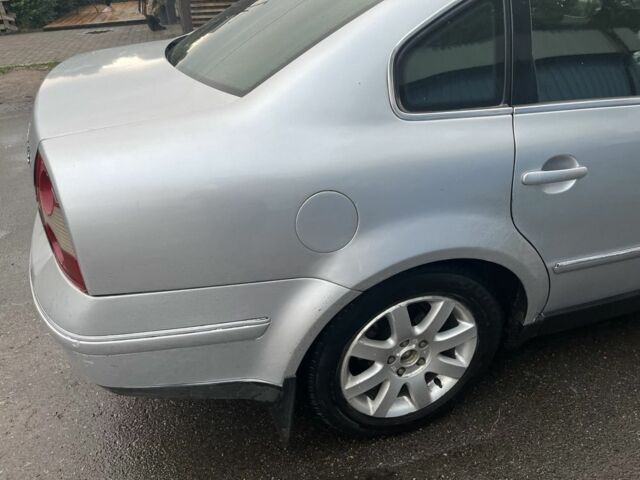 Серый Фольксваген Пассат, объемом двигателя 1.8 л и пробегом 378 тыс. км за 2300 $, фото 4 на Automoto.ua