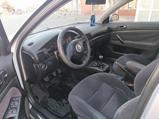 Серый Фольксваген Пассат, объемом двигателя 1.9 л и пробегом 375 тыс. км за 2650 $, фото 8 на Automoto.ua