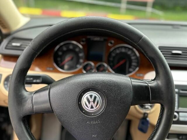 Серый Фольксваген Пассат, объемом двигателя 1.9 л и пробегом 335 тыс. км за 5500 $, фото 12 на Automoto.ua