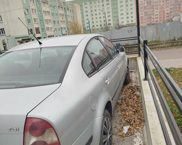 Серый Фольксваген Пассат, объемом двигателя 1.9 л и пробегом 400 тыс. км за 3700 $, фото 1 на Automoto.ua