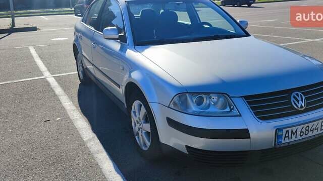 Сірий Фольксваген Пассат, об'ємом двигуна 1.6 л та пробігом 250 тис. км за 4400 $, фото 11 на Automoto.ua
