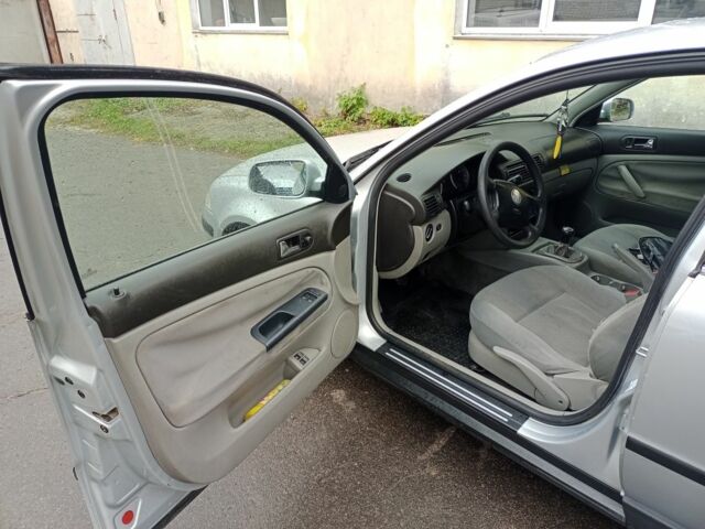 Серый Фольксваген Пассат, объемом двигателя 0 л и пробегом 245 тыс. км за 1950 $, фото 4 на Automoto.ua