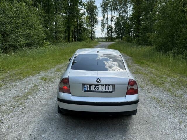 Сірий Фольксваген Пассат, об'ємом двигуна 1.8 л та пробігом 336 тис. км за 4300 $, фото 6 на Automoto.ua