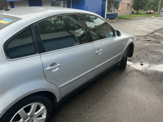 Серый Фольксваген Пассат, объемом двигателя 1.8 л и пробегом 378 тыс. км за 2300 $, фото 3 на Automoto.ua