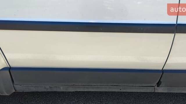 Сірий Фольксваген Пассат, об'ємом двигуна 1.6 л та пробігом 250 тис. км за 4400 $, фото 20 на Automoto.ua