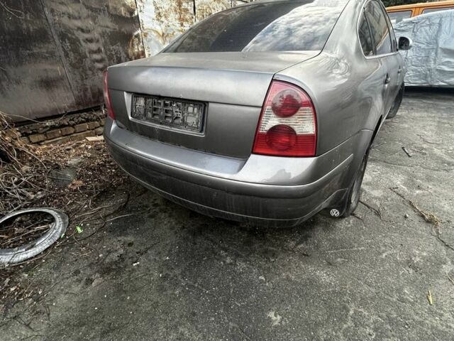 Сірий Фольксваген Пассат, об'ємом двигуна 1.8 л та пробігом 200 тис. км за 2500 $, фото 2 на Automoto.ua