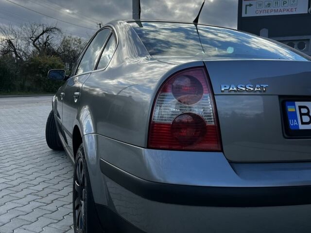 Серый Фольксваген Пассат, объемом двигателя 2 л и пробегом 328 тыс. км за 3100 $, фото 5 на Automoto.ua