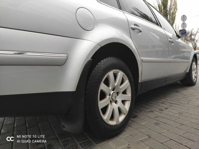 Серый Фольксваген Пассат, объемом двигателя 1.8 л и пробегом 250 тыс. км за 3600 $, фото 3 на Automoto.ua