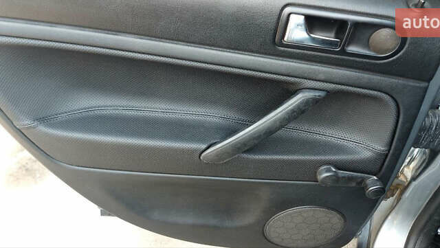 Серый Фольксваген Пассат, объемом двигателя 1.9 л и пробегом 350 тыс. км за 4600 $, фото 18 на Automoto.ua