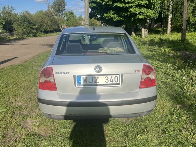 Серый Фольксваген Пассат, объемом двигателя 1.9 л и пробегом 320 тыс. км за 3500 $, фото 3 на Automoto.ua