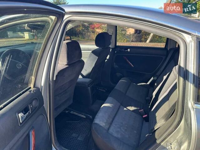 Серый Фольксваген Пассат, объемом двигателя 1.78 л и пробегом 258 тыс. км за 4500 $, фото 7 на Automoto.ua