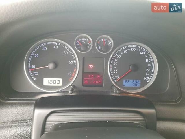 Серый Фольксваген Пассат, объемом двигателя 1.78 л и пробегом 282 тыс. км за 5299 $, фото 4 на Automoto.ua