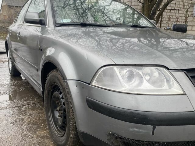 Серый Фольксваген Пассат, объемом двигателя 1.9 л и пробегом 446 тыс. км за 1400 $, фото 2 на Automoto.ua