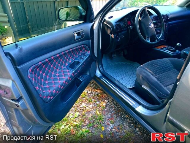 Серый Фольксваген Пассат, объемом двигателя 1.8 л и пробегом 190 тыс. км за 4200 $, фото 1 на Automoto.ua