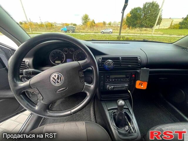 Серый Фольксваген Пассат, объемом двигателя 1.6 л и пробегом 274 тыс. км за 5200 $, фото 8 на Automoto.ua