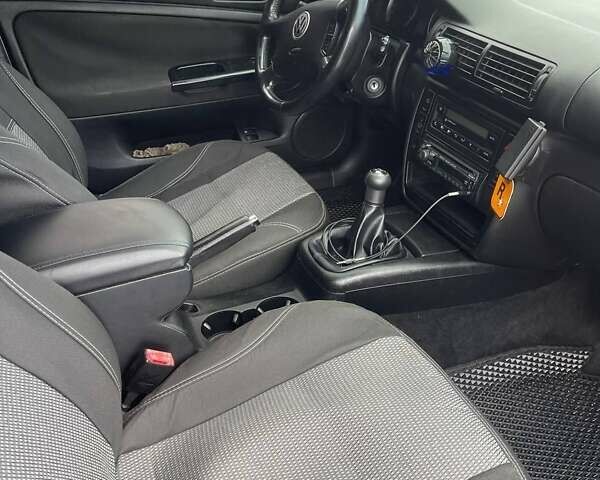 Серый Фольксваген Пассат, объемом двигателя 1.6 л и пробегом 274 тыс. км за 5200 $, фото 6 на Automoto.ua